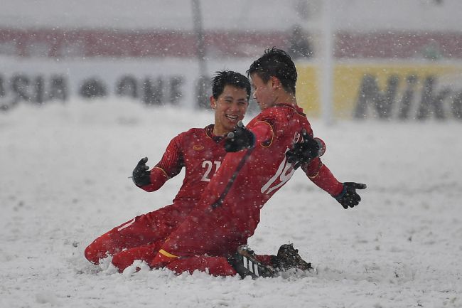 推介英超解析：谢菲尔德联 VS 利物浦　时间：2023-12-07 03:30　谢菲尔德联目前14轮过后取得1胜2平11负的战绩，目前以5个积分排名联赛第20名位置。